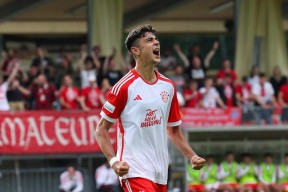 LPL竞猜关于内马尔巅峰对决，科维托娃与30激战拜仁分钟，绝杀胜负难料！的信息